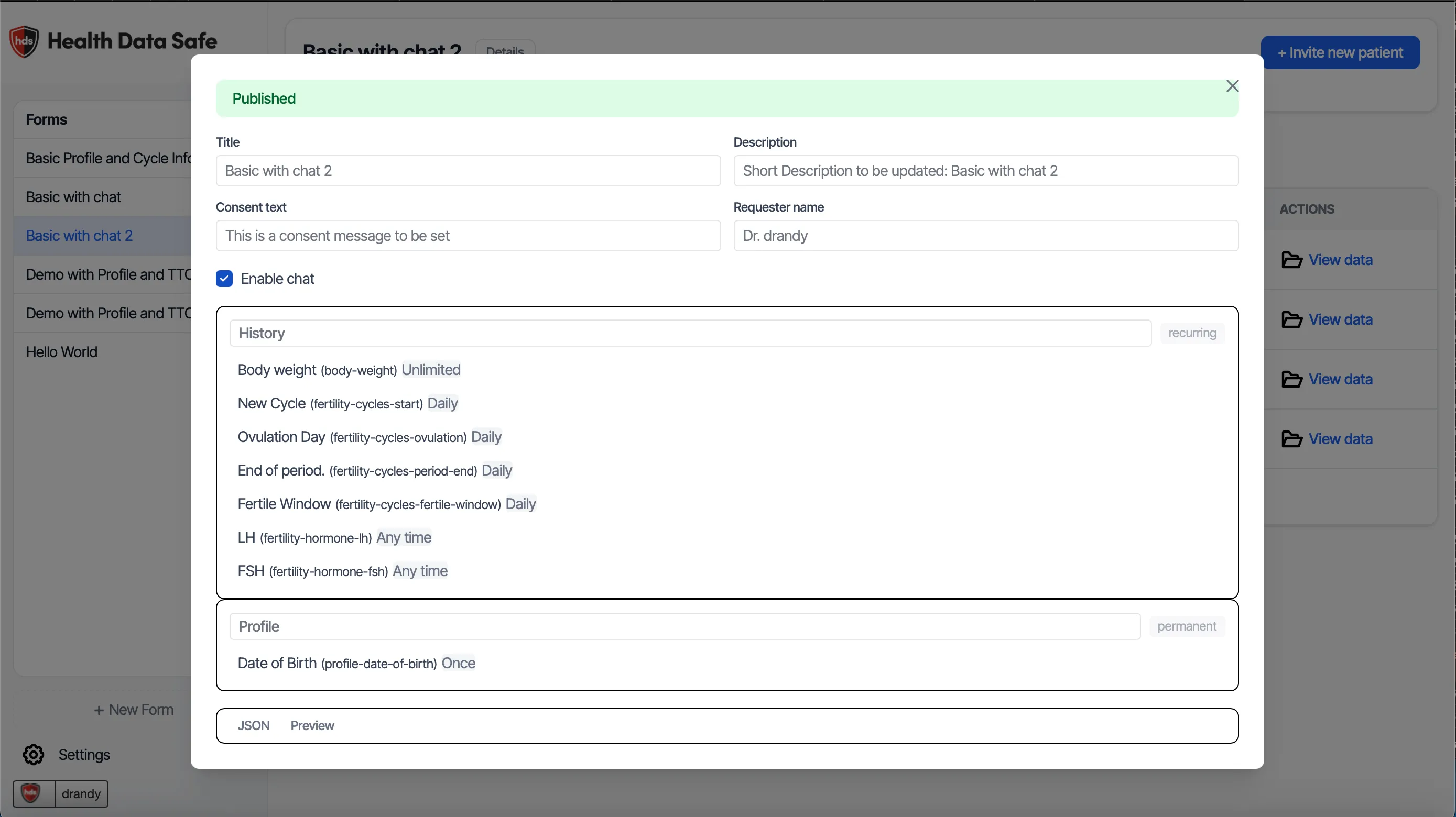 Doctor Dashboard — Patient data with timeline and chat